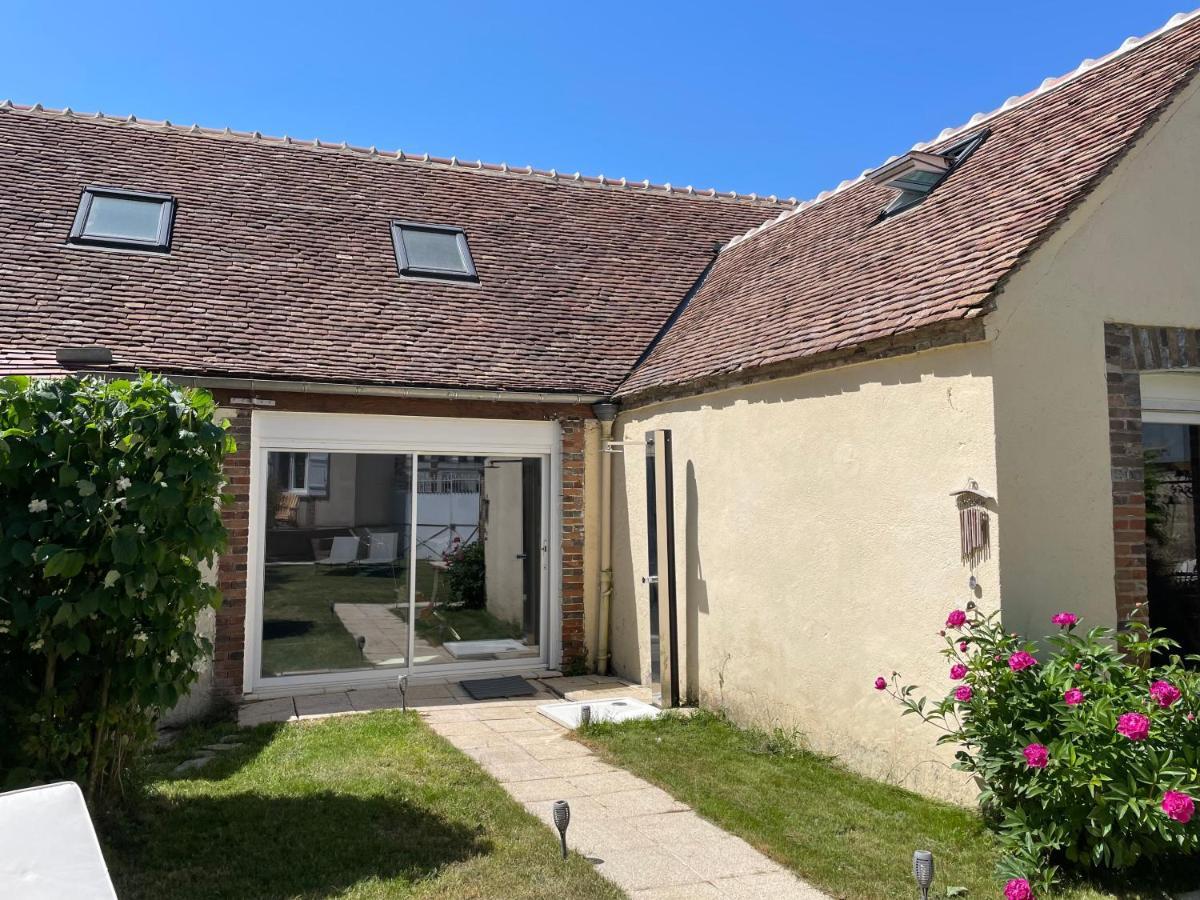 Villa Fontaine Avec Piscine Interieur Chauffee-Maison De Campagne Familiale -Ideal Vacances Ou Sejour Professionnel -3 Chambres-Bureau Separe -Lit Bebe - Parking Facile & Gratuit المظهر الخارجي الصورة