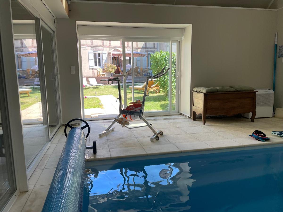 Villa Fontaine Avec Piscine Interieur Chauffee-Maison De Campagne Familiale -Ideal Vacances Ou Sejour Professionnel -3 Chambres-Bureau Separe -Lit Bebe - Parking Facile & Gratuit المظهر الخارجي الصورة